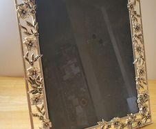 metal picture frame