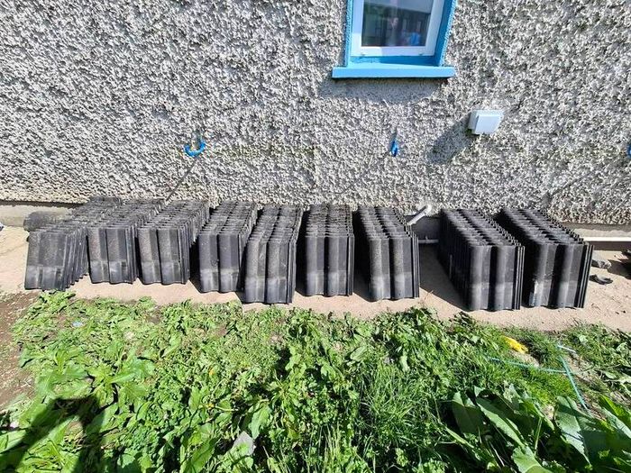 Roof tiles