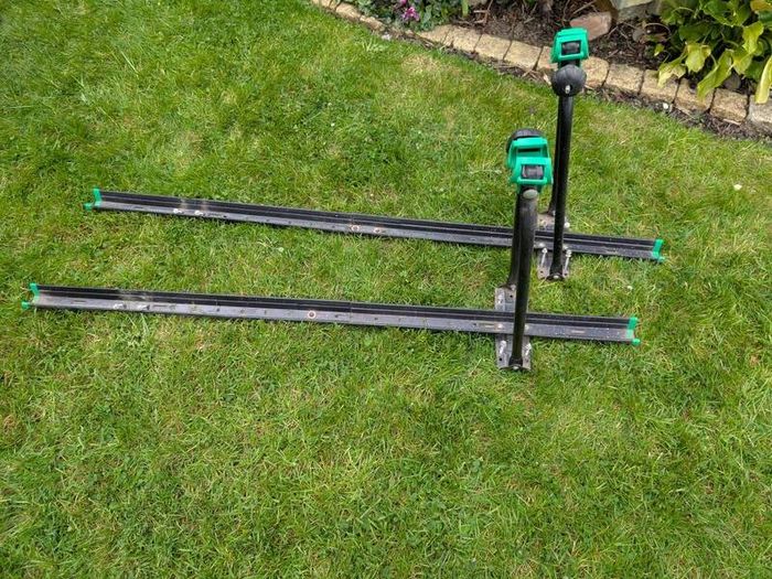 Two Bike Carriers for Roof Bars