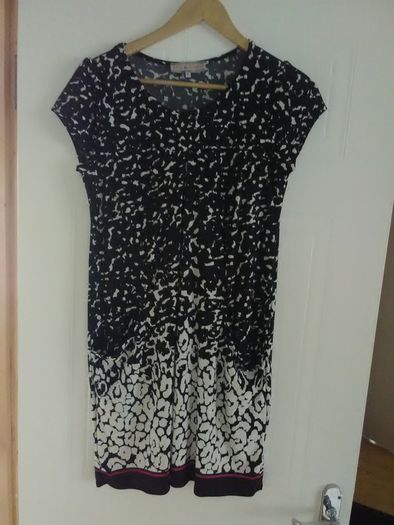 Dress with pockets