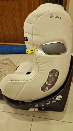 Car Seat. Cybex Sirona Z Platinum Ferrari