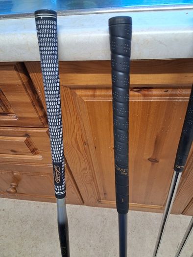Golf Clubs. Set Of Right Handed Mens Golf Clubs. Collect In Dublin Or Receive Via Post.