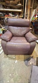 2 leather armchair