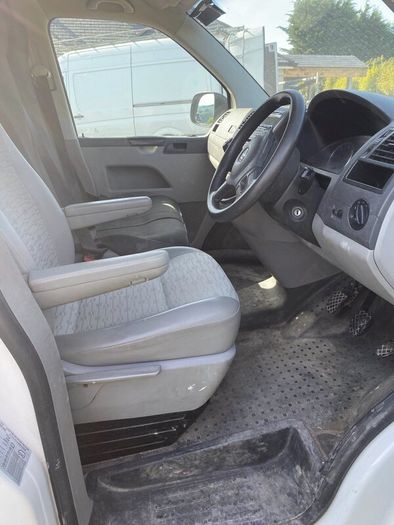 Volkswagen Transporter Van
