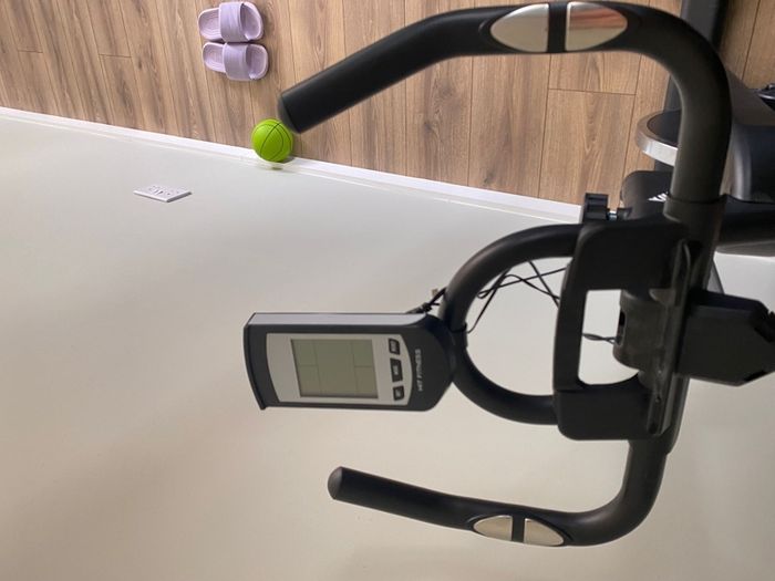 Hit fitness G7 exercise bike