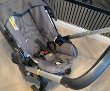 Doona car seat/pram