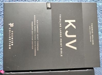 Holy Bible Premier Collection Thinline Goatskin KJV king James 165GBP 199EUR  9780785257783 thumb index  on3ne3ss