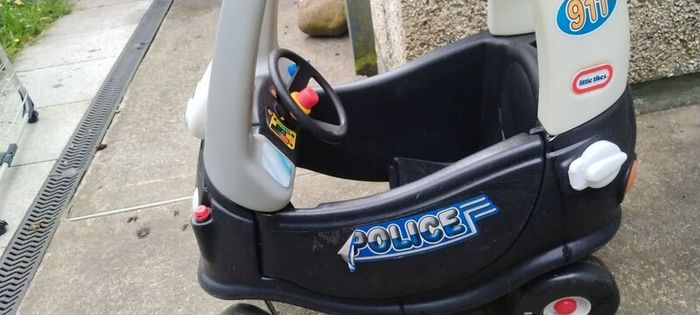 Kids toys and baby seats clear out