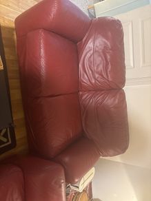Beautiful sofa and table ( table accessories not included)