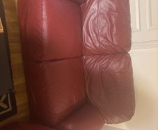 Beautiful sofa and table ( table accessories not included)