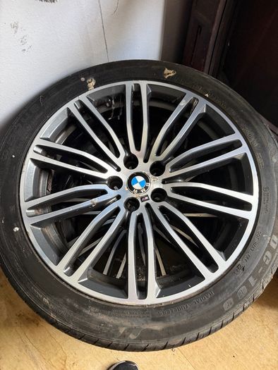 BMW 19" alloys