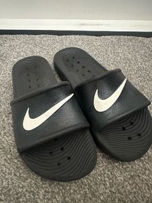 Black Nike Sliders