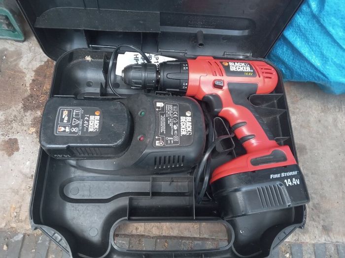 Black and decker drill
