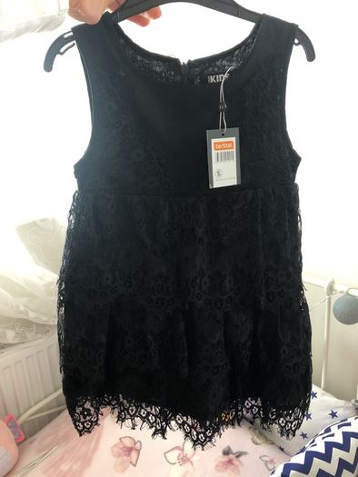 New dress size 98-104cm