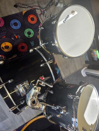 Drum Kit