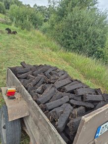 Car Trailer turf