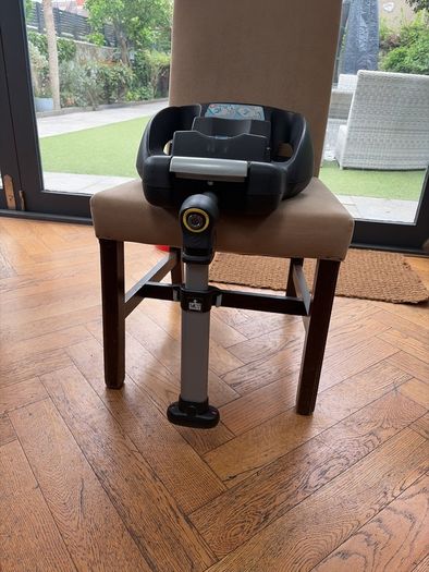 Maxi Cosi Isofix base