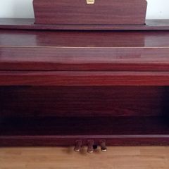 Digital Yamaha Clavinova Piano