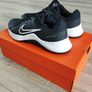 Womens Nike Trainers UK Size 5 Image 2