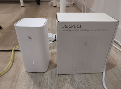 Huawei 5G CPE H153-381 broadband router