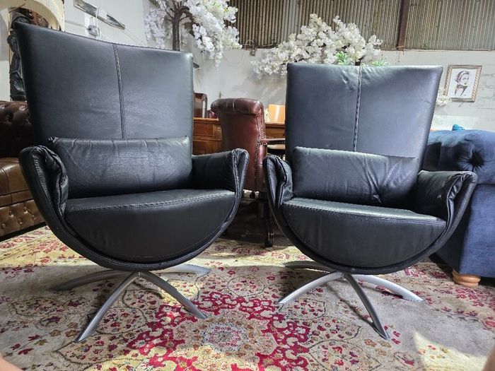 2xswivel chairs real leather
