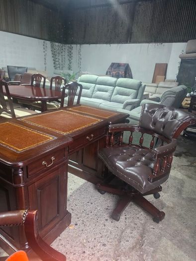 captains chair like new