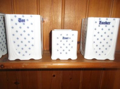 Beautiful  Exclusive Vintage Table Ware