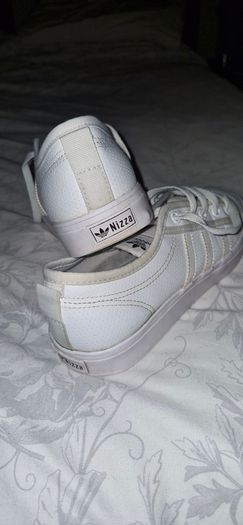 Adidas Originals Nizza Low leather trainers