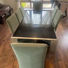table and chairs