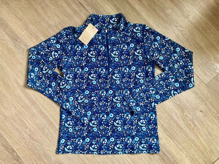 Girls sport top new with tag