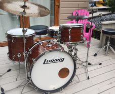 70s Ludwig green/ Olive badge kit