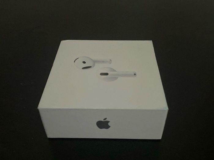 Airpods 4th gen