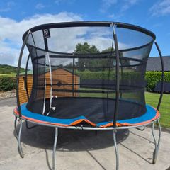 Trampoline
