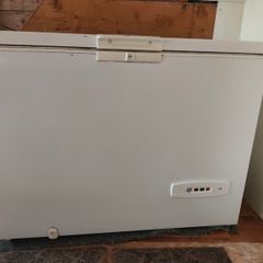 Chest Freezer - Whirlpool