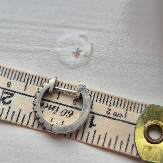 Small round earrings sterling silver s925 very good condition