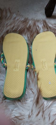 Ladies flats