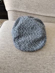 Wool blend cap hat 56cm size in very good condition FREE STANDARD POSTAGE INCLUDED