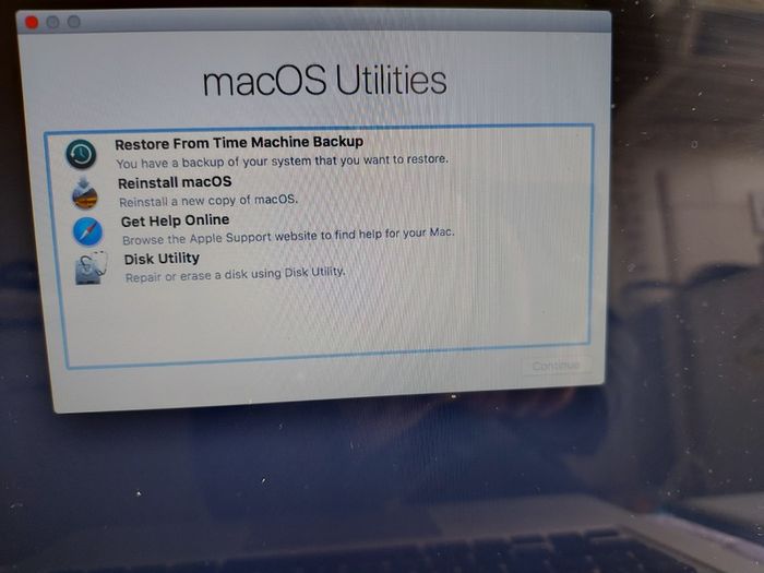 Apple MacBook Pro, 13 inch, Mid 2010, 4GB Ram, 500GB HDD, Ready for reinstalling High Sierra, excellent Battery and very good cosmetic condition