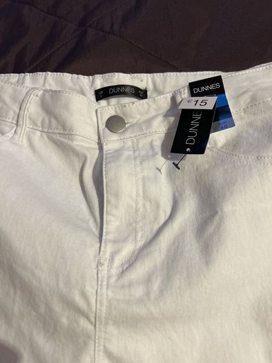 White Slim Crop Jeans