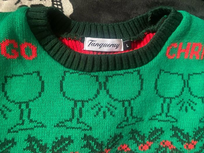 Christmas sweater Tanqueray size large