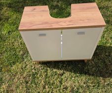 Undersink cabinet