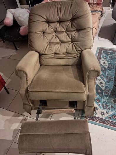Reclining armchair