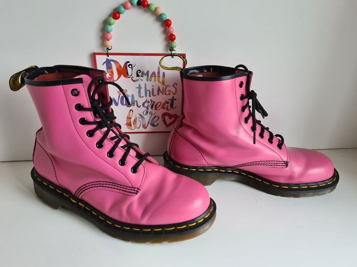 Dr Martens pascal England 1460 8 hole pink ankle boots 8 hole UK9 EU43 US11