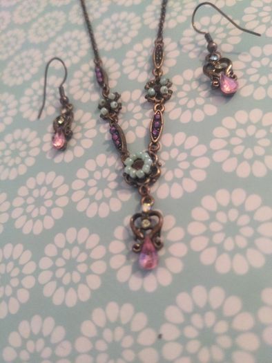 Necklace and earrings set