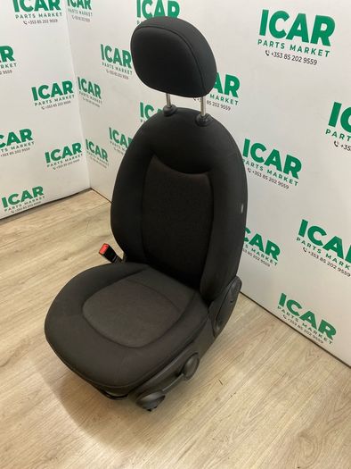 2012 Mini Cooper R60 Countryman Seat set