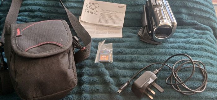 Samsung camcorder with tripod stand