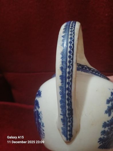 Wedgwood Batchelor Blue White Teapot