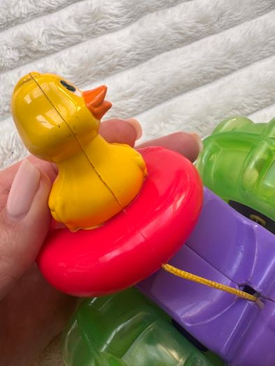 Sesame Street Ernie 2001 Splashin Trike Water Tub Tricycle Duck Part of the rope doesn't pull back completely Used Please see photos