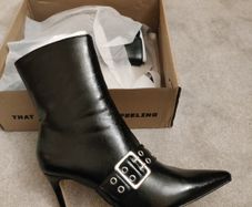 black point boot