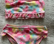 Swimsuit like new size 6-7 years old